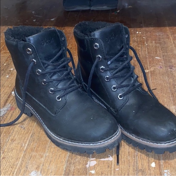 Oker Leather Fluffy Boots - Picture 2 of 4